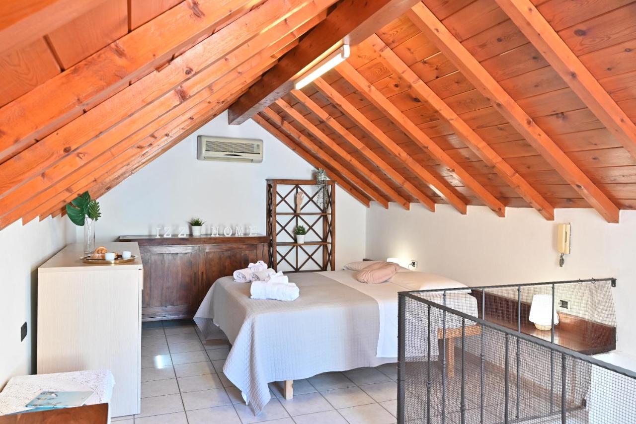 Izzhome Full Center Terrace Apartment *