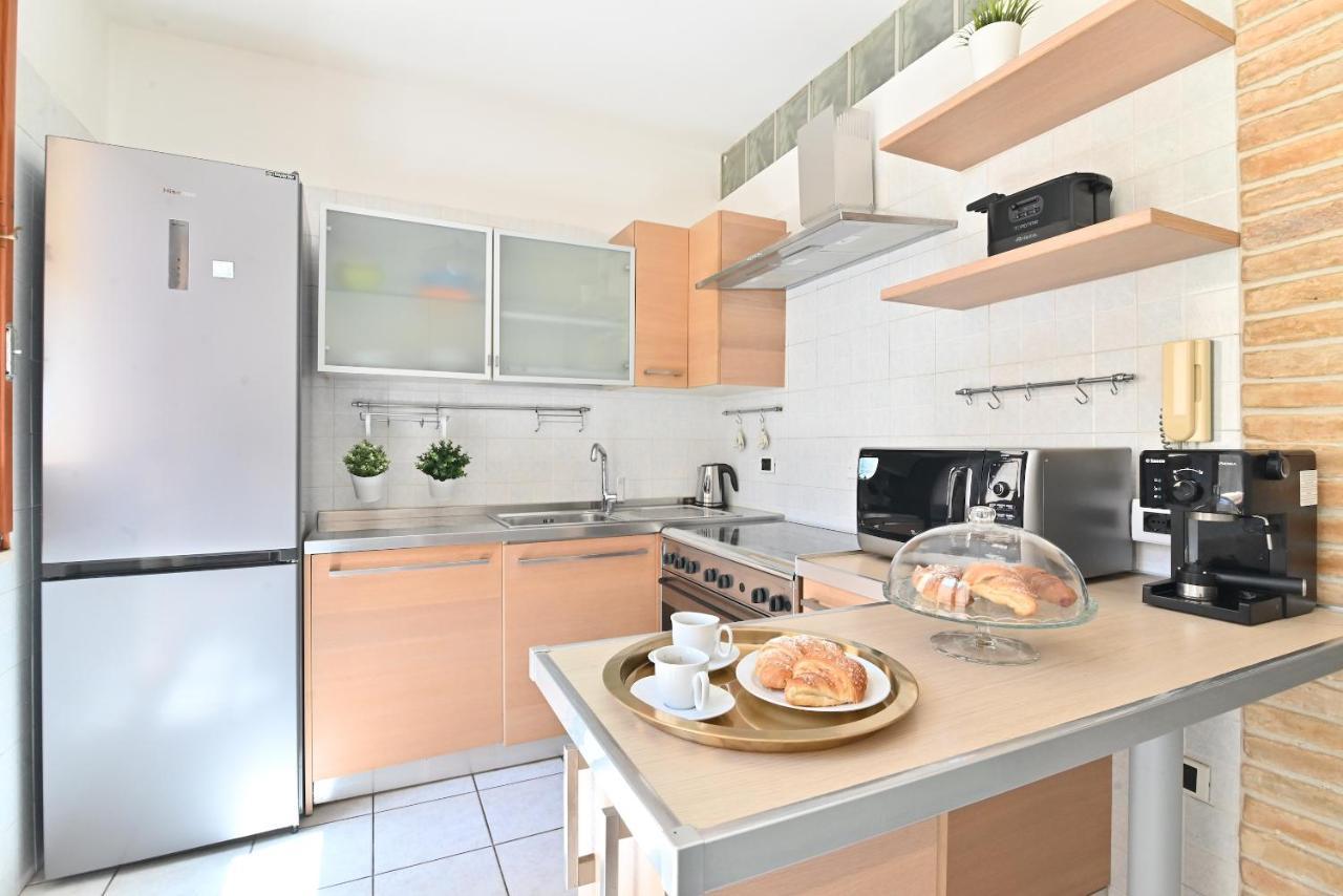 Izzhome Full Center Terrace Apartment *